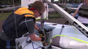 Step-by-step rigging sequence onshore.